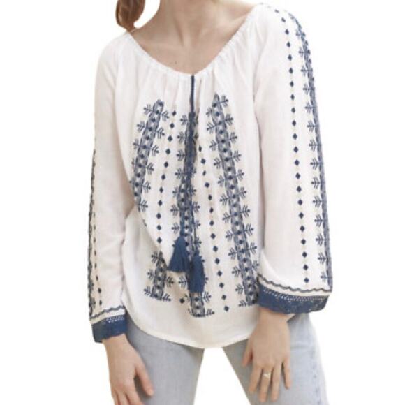 Roller Rabbit Tops - Roller Rabbit Lexi Top White with Blue Embroidery Long Sleeves Women's M